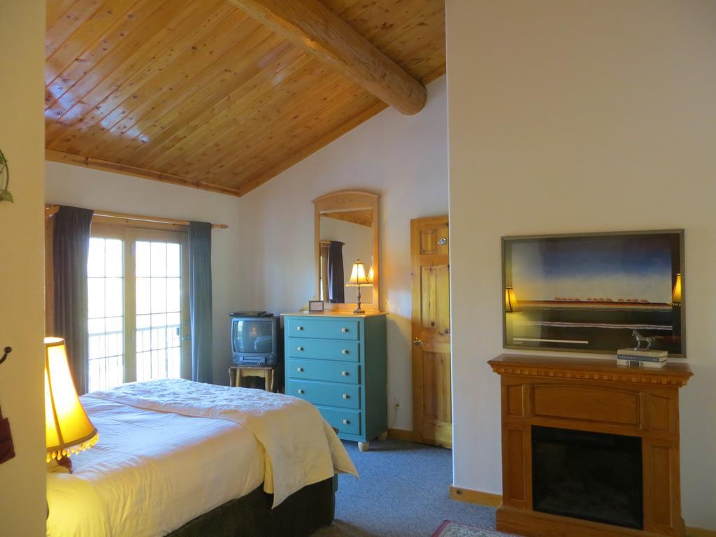 Wild Horse Inn Фрейзер Екстер'єр фото